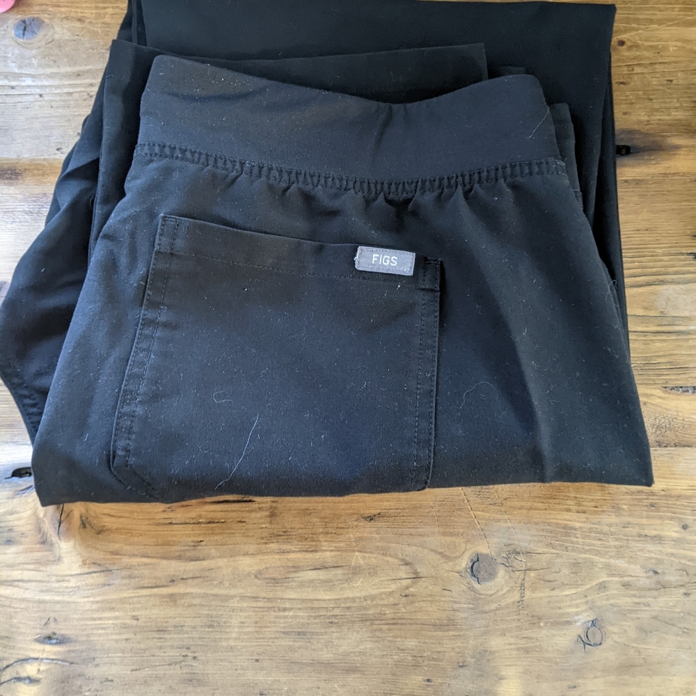 Figs Technical Collection black scrub pants size Large